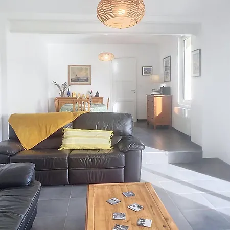 Mahionias's By Interhome * Longues-sur-Mer