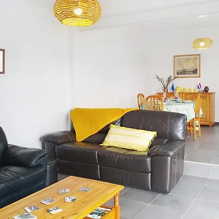 Mahionias's By Interhome Longues-sur-Mer